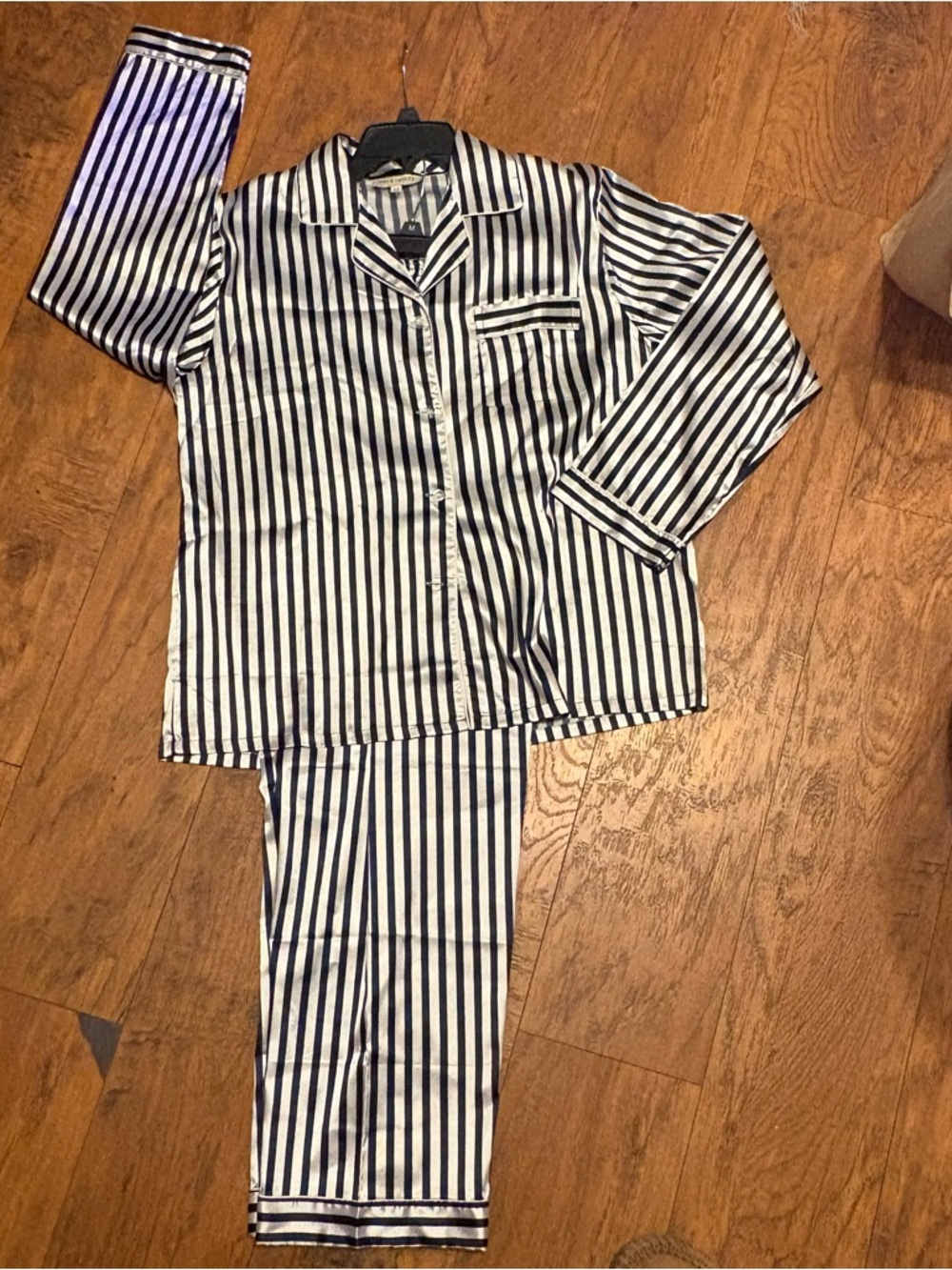 Striped blue/white satin like matching pajamas long sleeve button up & pants m